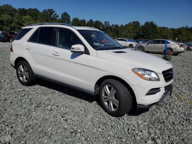4JGDA5HB5FA526012 - 2015 MERCEDES-BENZ ML 350 4MATIC WHITE photo 4