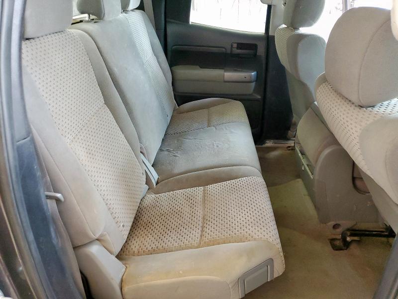 5TFRM5F13BX031214 - 2011 TOYOTA TUNDRA DOUBLE CAB SR5 GRAY photo 10