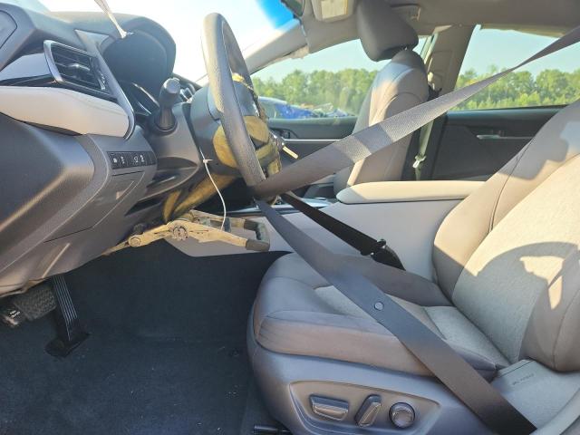 4T1C11AK4LU883478 - 2020 TOYOTA CAMRY LE GRAY photo 7