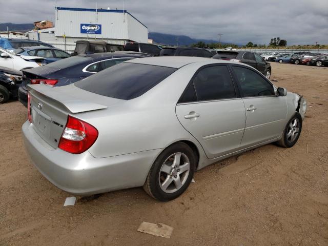 4T1BF30K63U047021 - 2003 TOYOTA CAMRY 4D 2 LE SILVER photo 3