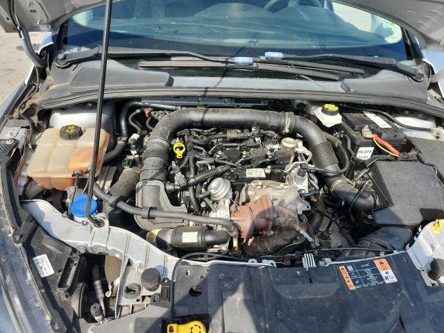 1FADP3FE4JL235752 - 2018 FORD FOCUS SE SILVER photo 11