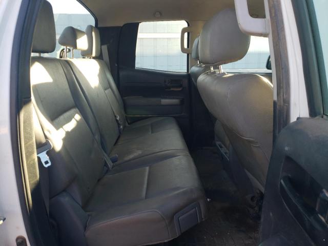 5TFTY5F10CX007660 - 2012 TOYOTA TUNDRA DOUBLE CAB SR5 WHITE photo 11