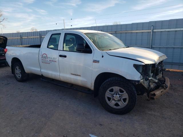 5TFTY5F10CX007660 - 2012 TOYOTA TUNDRA DOUBLE CAB SR5 WHITE photo 4