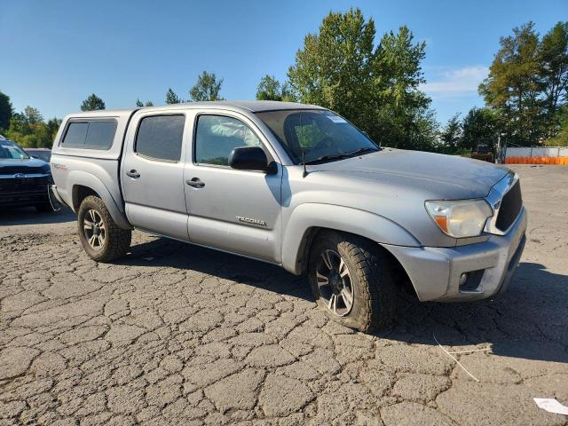 3TMLU4EN5FM182068 - 2015 TOYOTA TACOMA DOUBLE CAB ვერცხლისფერი ფოტო 4