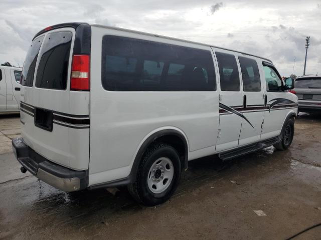 1GAZG1FG1D1137373 - 2013 CHEVROLET EXPRESS G3 LT WHITE photo 3