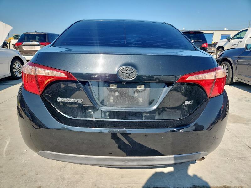 5YFBURHE1JP823805 - 2018 TOYOTA COROLLA L BLACK photo 6