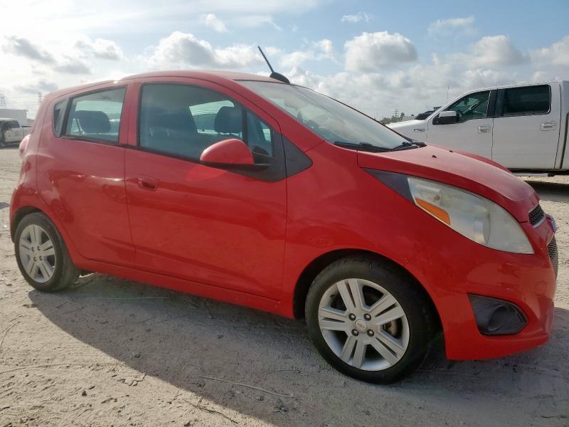KL8CB6S9XFC739396 - 2015 CHEVROLET SPARK LS წითელი ფოტო 4