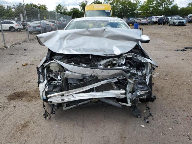 5YFEPMAE5NP275928 - 2022 TOYOTA COROLLA LE 银色 照片 5