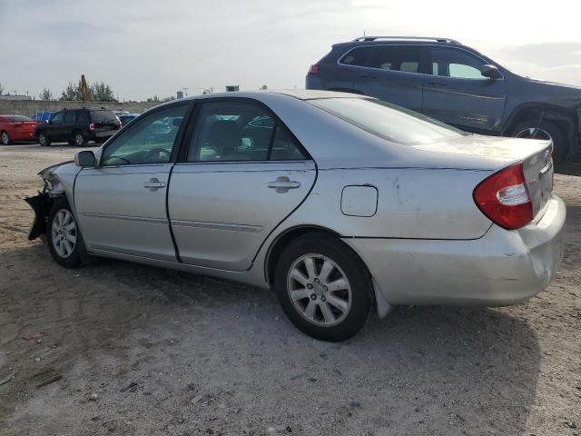 4T1BE30K44U867117 - 2004 TOYOTA CAMRY LE SILVER photo 2