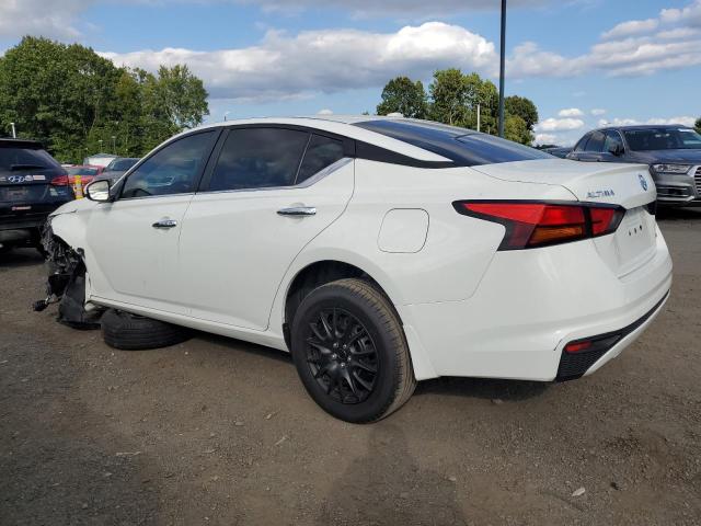 1N4BL4BW1KC248421 - 2019 NISSAN ALTIMA S WHITE photo 2