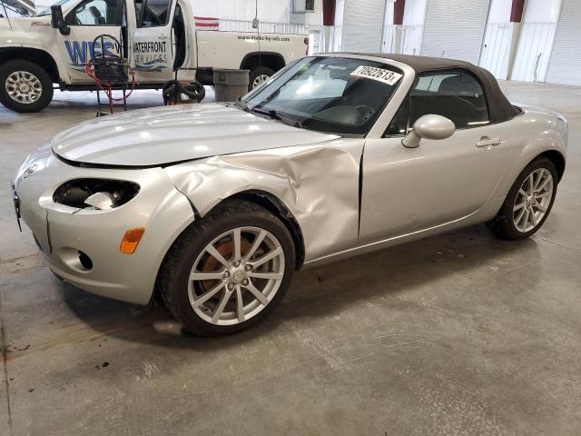 JM1NC25FX60105885 - 2006 MAZDA MX-5 MIATA SILVER photo 1