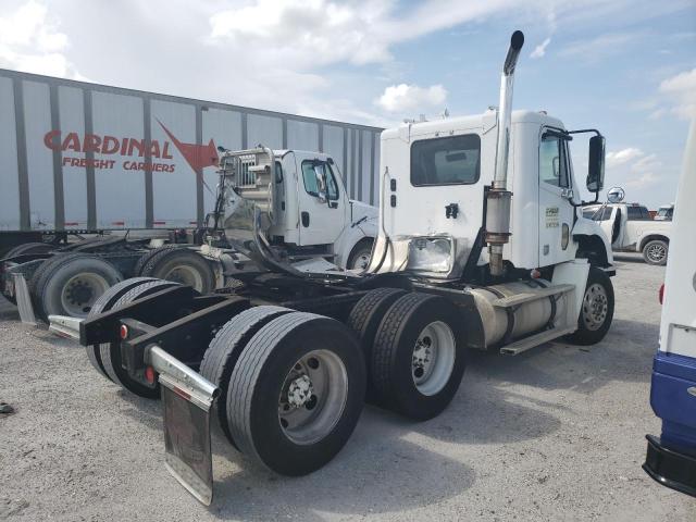 1FUJF0DE88DZ66540 - 2008 FREIGHTLINER COLUMBIA 112 WHITE photo 4