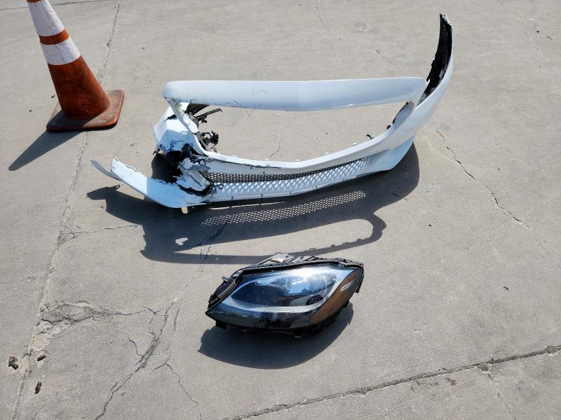 55SWF4JB2GU142960 - 2016 MERCEDES-BENZ C 300 თეთრი ფოტო 12