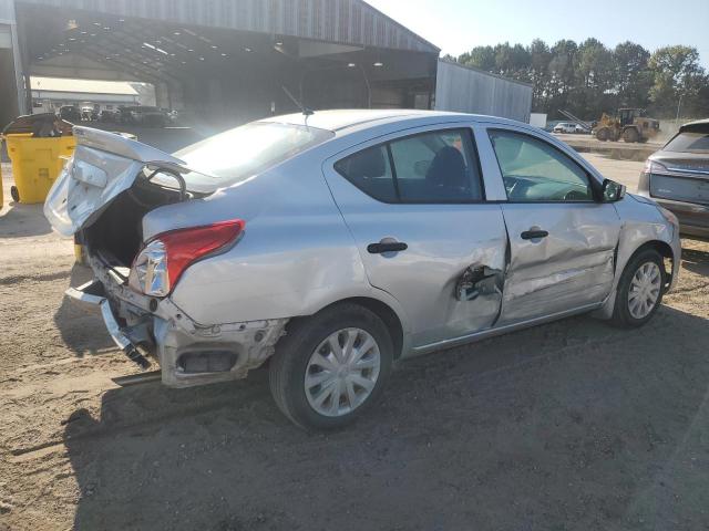 3N1CN7AP1KL811592 - 2019 NISSAN VERSA S Gümüş foto 3