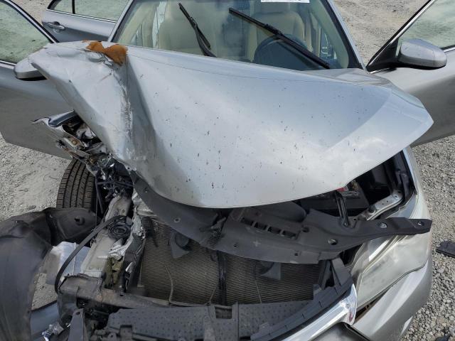 4T1BF1FK2GU175483 - 2016 TOYOTA CAMRY LE SILVER photo 11