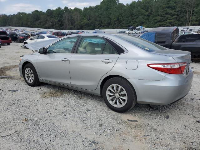 4T1BF1FK2GU175483 - 2016 TOYOTA CAMRY LE SILVER photo 2