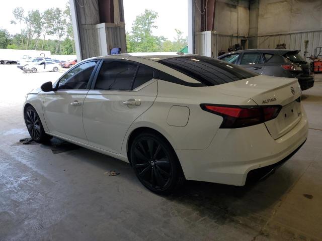 1N4BL4CV6NN386745 - 2022 NISSAN ALTIMA SR WHITE photo 2