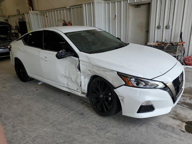1N4BL4CV6NN386745 - 2022 NISSAN ALTIMA SR WHITE photo 4