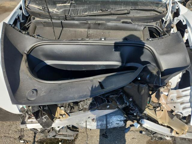 7SAYGDEE8TF327443 - 2026 TESLA MODEL Y WHITE photo 11