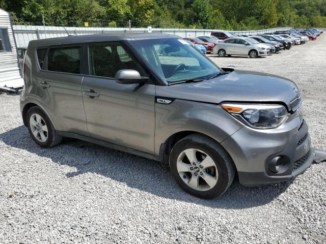 KNDJN2A26J7610480 - 2018 KIA SOUL GRAY photo 4