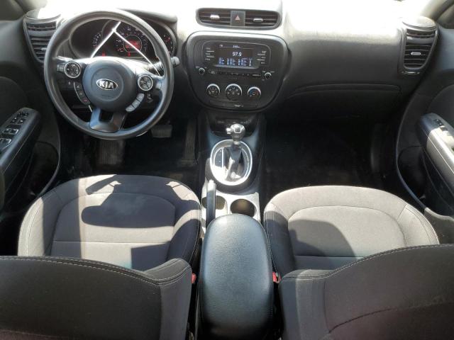 KNDJN2A26J7610480 - 2018 KIA SOUL GRAY photo 8