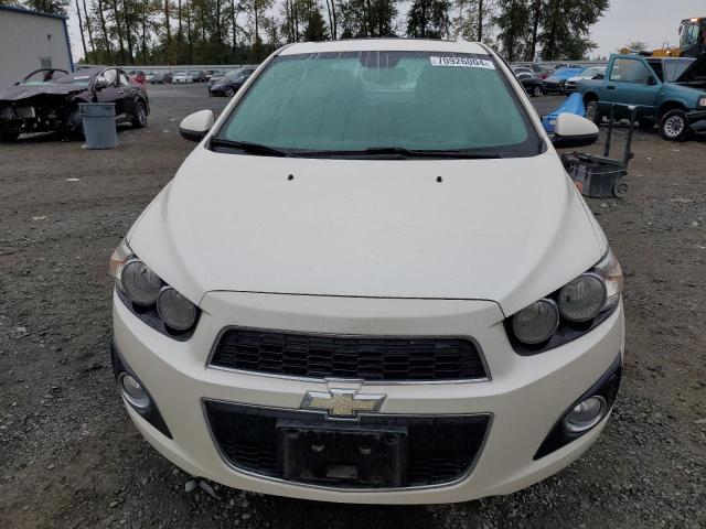 1G1JE5SB4D4206057 - 2013 CHEVROLET SONIC LTZ WHITE photo 5