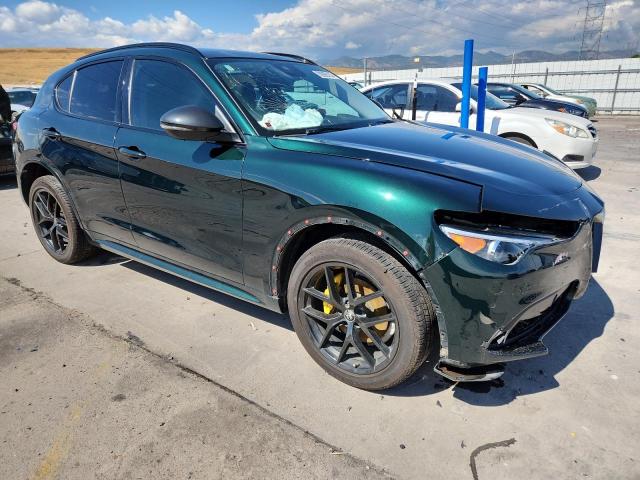 ZASPAKBN2L7C92608 - 2020 ALFA ROMEO STELVIO TI GREEN photo 4