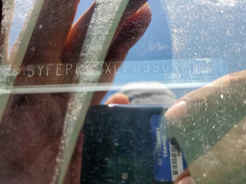 5YFEPRAEXLP099047 - 2020 TOYOTA COROLLA LE Արծաթագույն լուսանկար 13