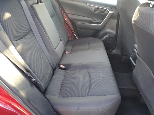 2T3H1RFV4KC010585 - 2019 TOYOTA RAV4 LE RED photo 11