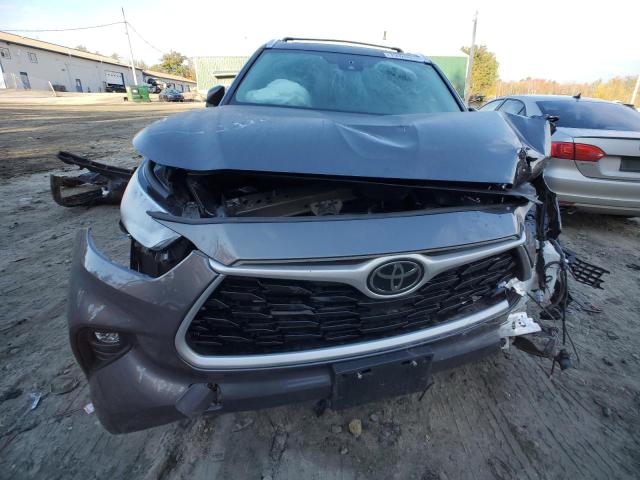 5TDGZRBH7MS104743 - 2021 TOYOTA HIGHLANDER XLE GRAY photo 5