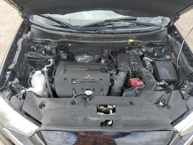 JA4AP3AUXJU019632 - 2018 MITSUBISHI OUTLANDER ES Qara foto 12