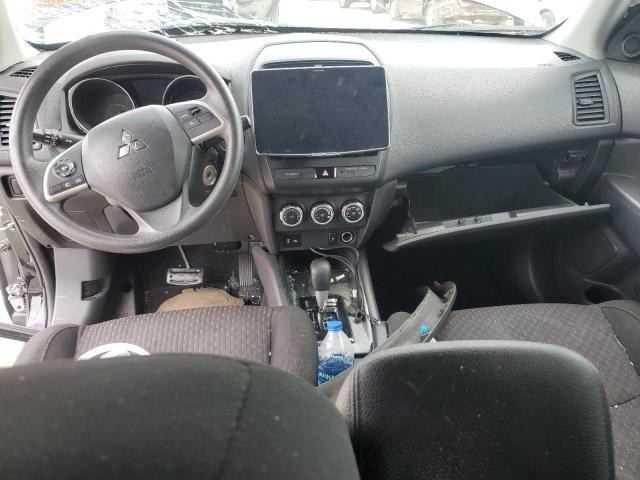 JA4AP3AUXJU019632 - 2018 MITSUBISHI OUTLANDER ES Qara foto 8