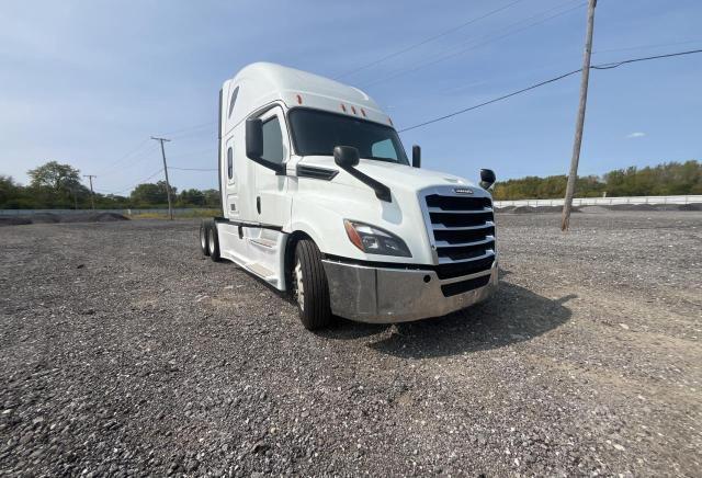 1FUJHHDR9KLKX0925 - 2019 FREIGHTLINER CASCADIA 1 WHITE photo 1