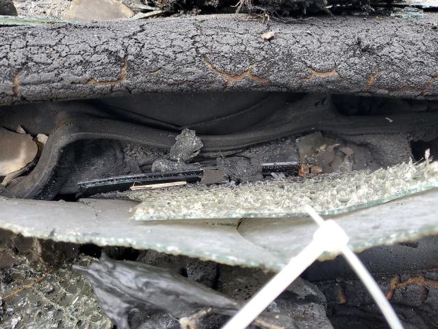 1LNLM81W5TY655601 - 1996 LINCOLN TOWN CAR EXECUTIVE WHITE photo 9