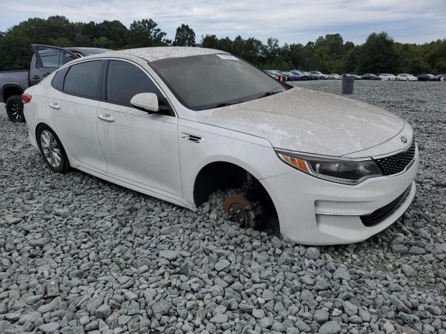 5XXGU4L34JG244766 - 2018 KIA OPTIMA EX WHITE photo 4