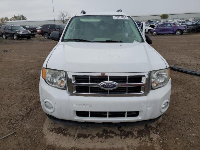 1FMCU9D70CKB07499 - 2012 FORD ESCAPE XLT WHITE photo 5