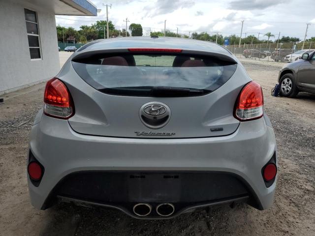 KMHTC6AE1FU222528 - 2015 HYUNDAI VELOSTER TURBO Արծաթագույն լուսանկար 6