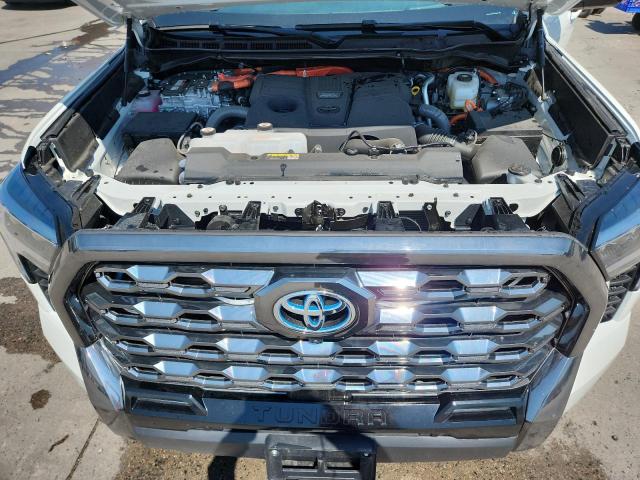 5TFNC5DB9RX049868 - 2024 TOYOTA TUNDRA CREWMAX PLATINUM Weiß Foto 11