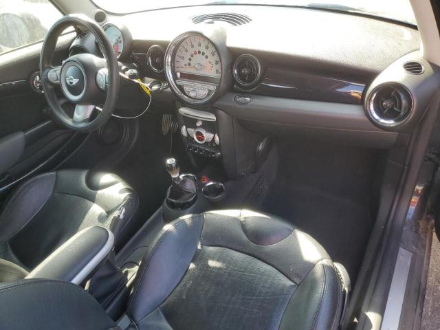 WMWMM33579TP72390 - 2009 MINI COOPER S CLUBMAN შავი ფოტო 8