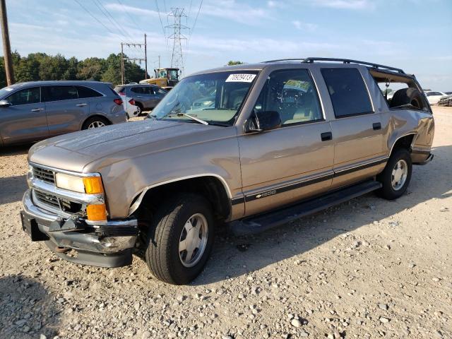 3GNEC16R8TG111413 - 1996 CHEVROLET SUBURBAN C1500 GOLD photo 1