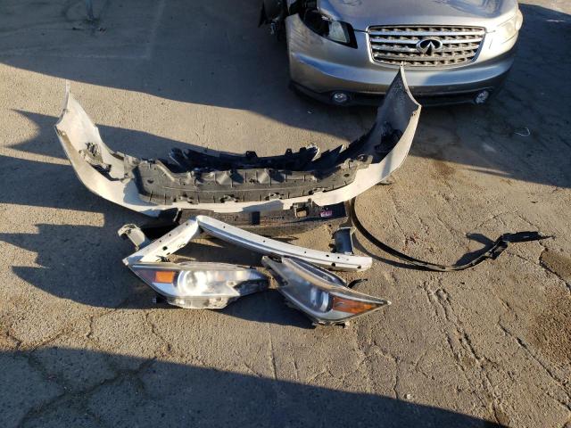 JTKJF5C76F3089839 - 2015 TOYOTA SCION TC 白色 照片 12