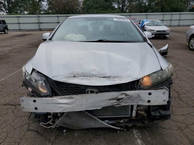 19XFB2F56DE228035 - 2013 HONDA CIVIC LX SILVER photo 5