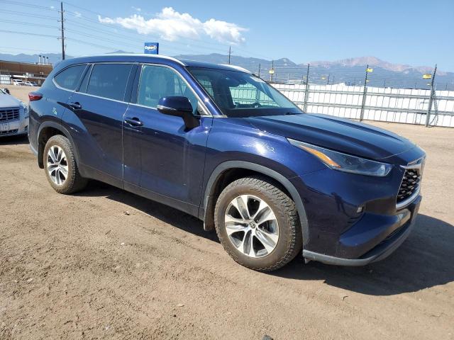 5TDHZRBH1MS092545 - 2021 TOYOTA HIGHLANDER XLE 蓝色 照片 4