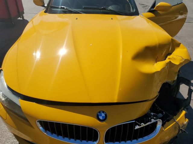 WBALM5C59BE380478 - 2011 BMW Z4 SDRIVE30I YELLOW photo 11