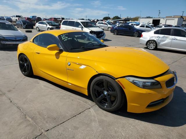 WBALM5C59BE380478 - 2011 BMW Z4 SDRIVE30I YELLOW photo 4