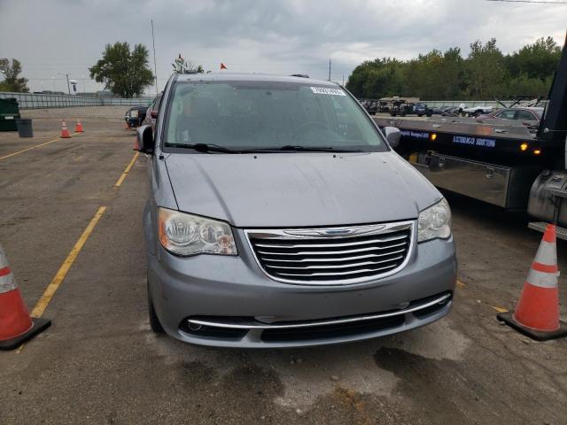 2C4RC1BG1DR708915 - 2013 CHRYSLER TOWN & COU TOURING GRAY photo 5
