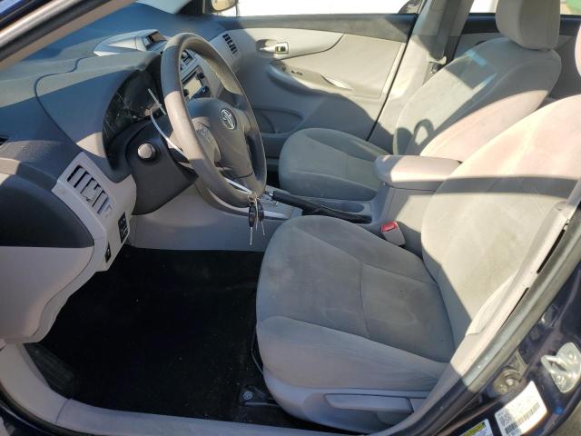 5YFBU4EE4DP143232 - 2013 TOYOTA COROLLA BASE Blau Foto 7