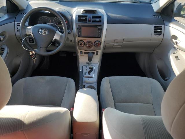 5YFBU4EE4DP143232 - 2013 TOYOTA COROLLA BASE Blau Foto 8