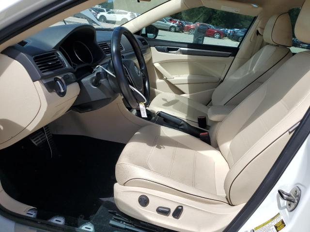 1VWDT7A3XHC019124 - 2017 VOLKSWAGEN PASSAT R-LINE Beyaz fotoğraf 7