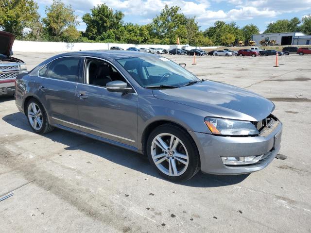 1VWCS7A3XEC025046 - 2014 VOLKSWAGEN PASSAT SEL GRAY photo 4